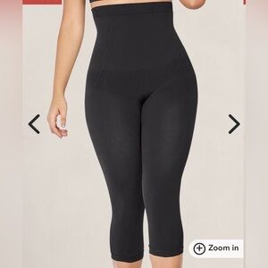 Shapermint Women’s Shaping Midnight Black Shapewear Capri Length Leggings Size M